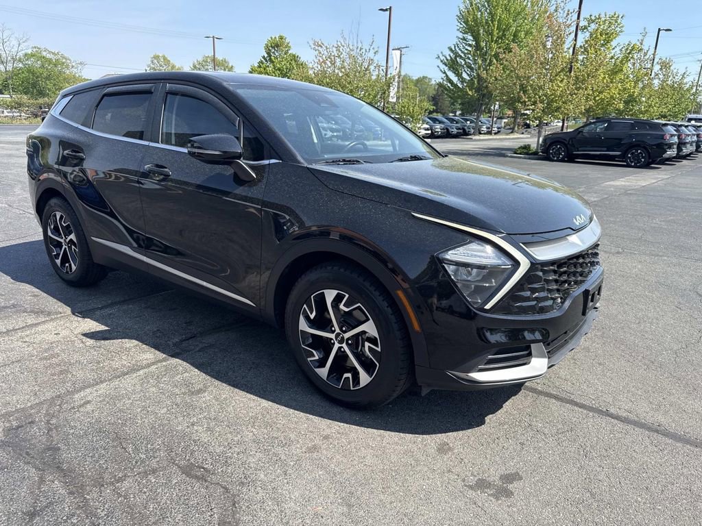 Used 2023 Kia Sportage EX FWD image 8