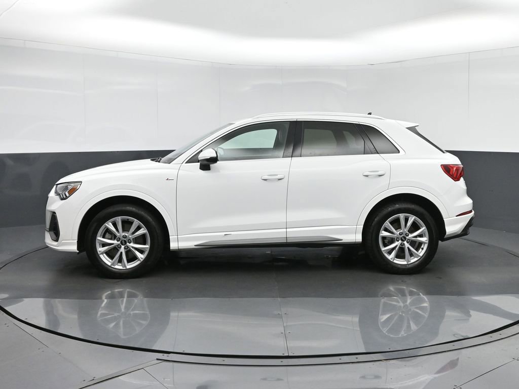 Used 2023 Audi Q3 2.0T Premium AWD/4WD image 4