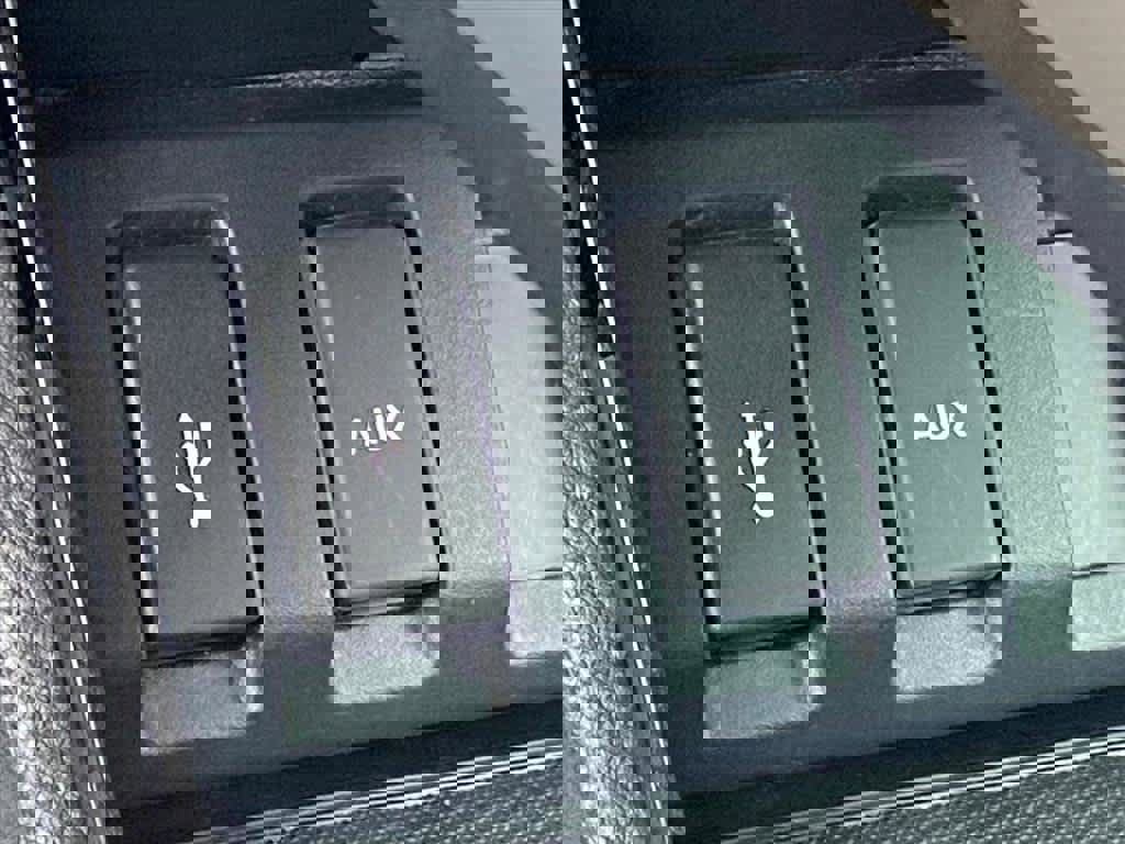 Used 2018 Honda HR-V LX image 16