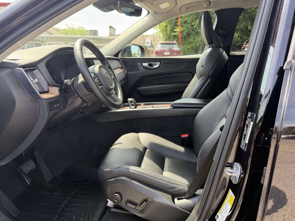 Used 2024 Volvo XC60 T8 Plus AWD/4WD image 16