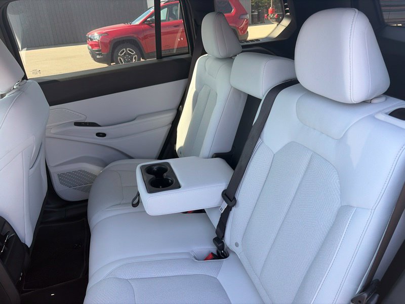 New 2026 Jeep Cherokee Laredo AWD/4WD image 15
