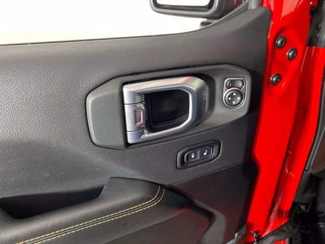 Used 2026 Jeep Wrangler Unlimited Sahara AWD/4WD image 16