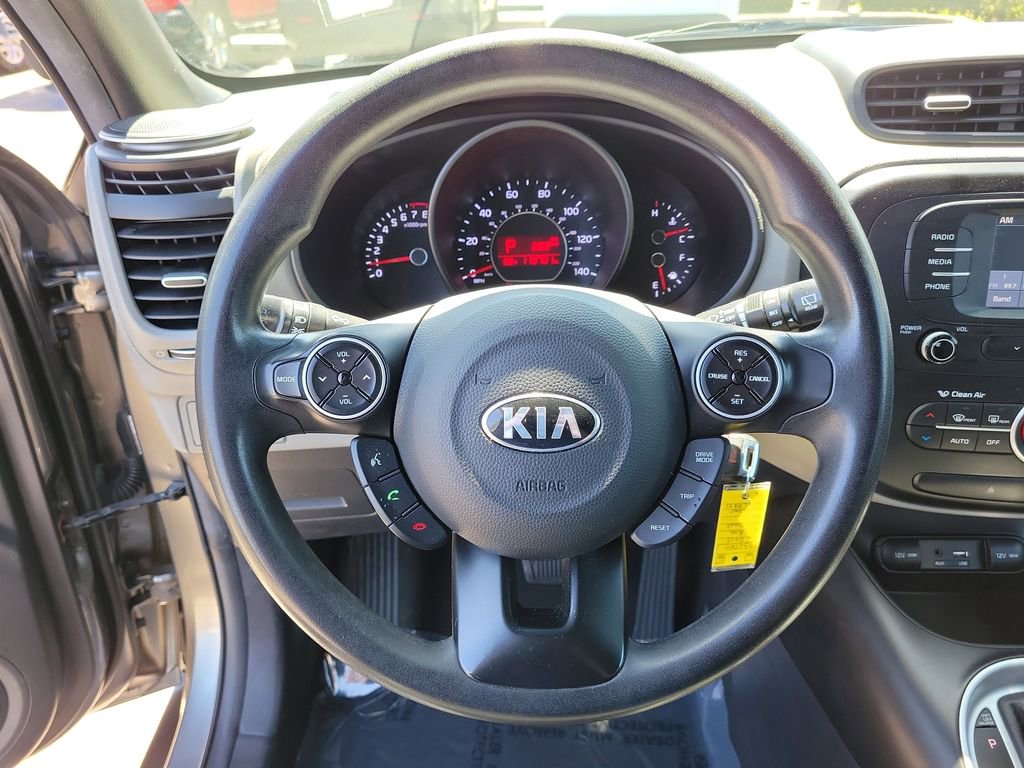 Used 2017 Kia Soul + image 25