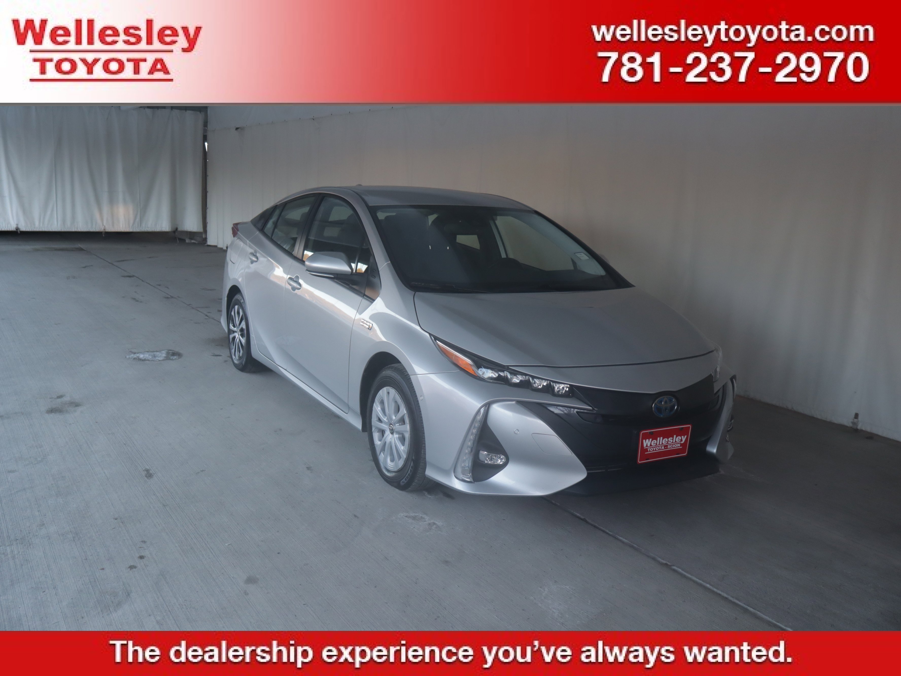 Used 2021 Toyota Prius Prime Limited image 1