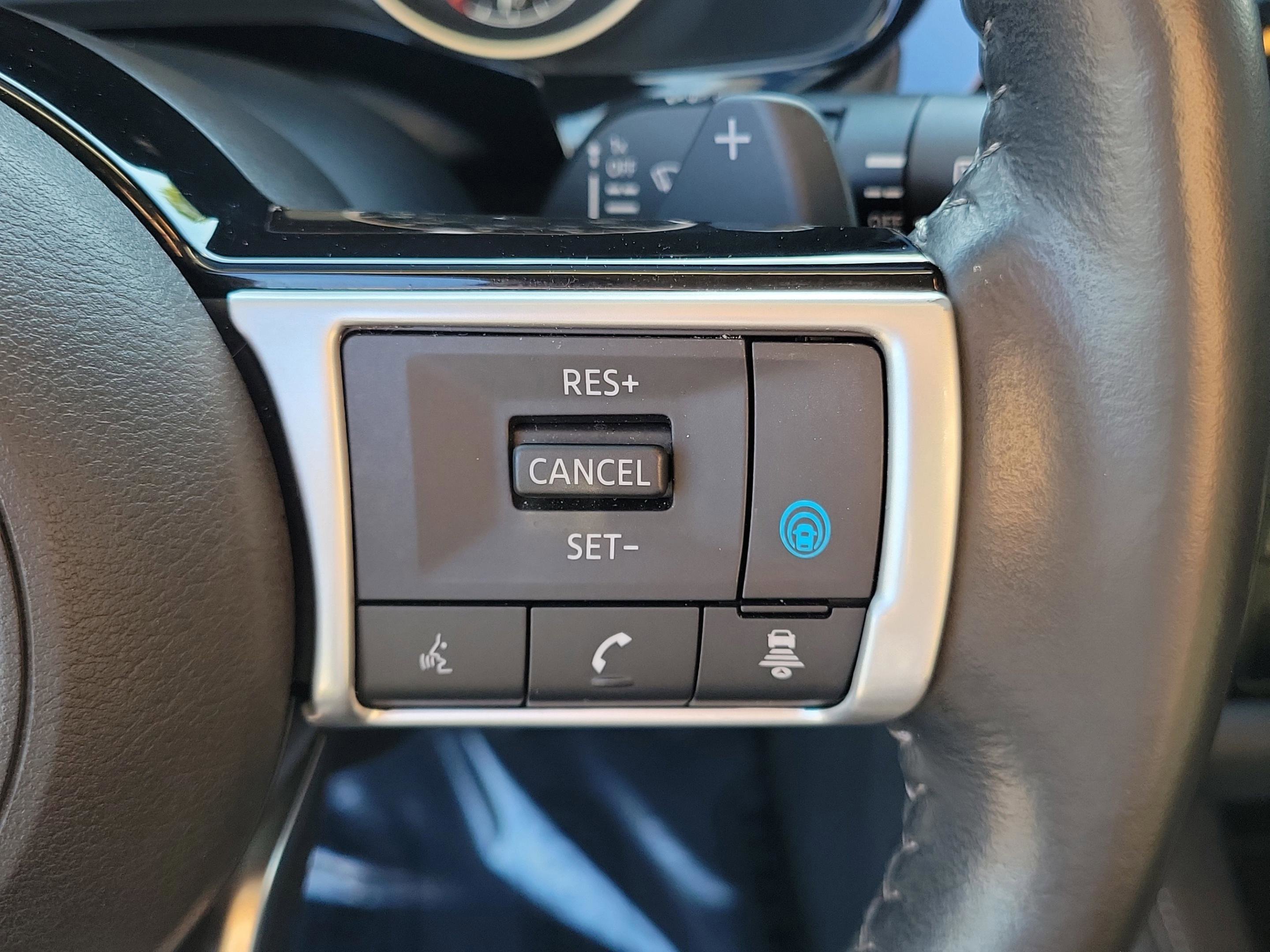 Certified 2024 Nissan Pathfinder SL image 30