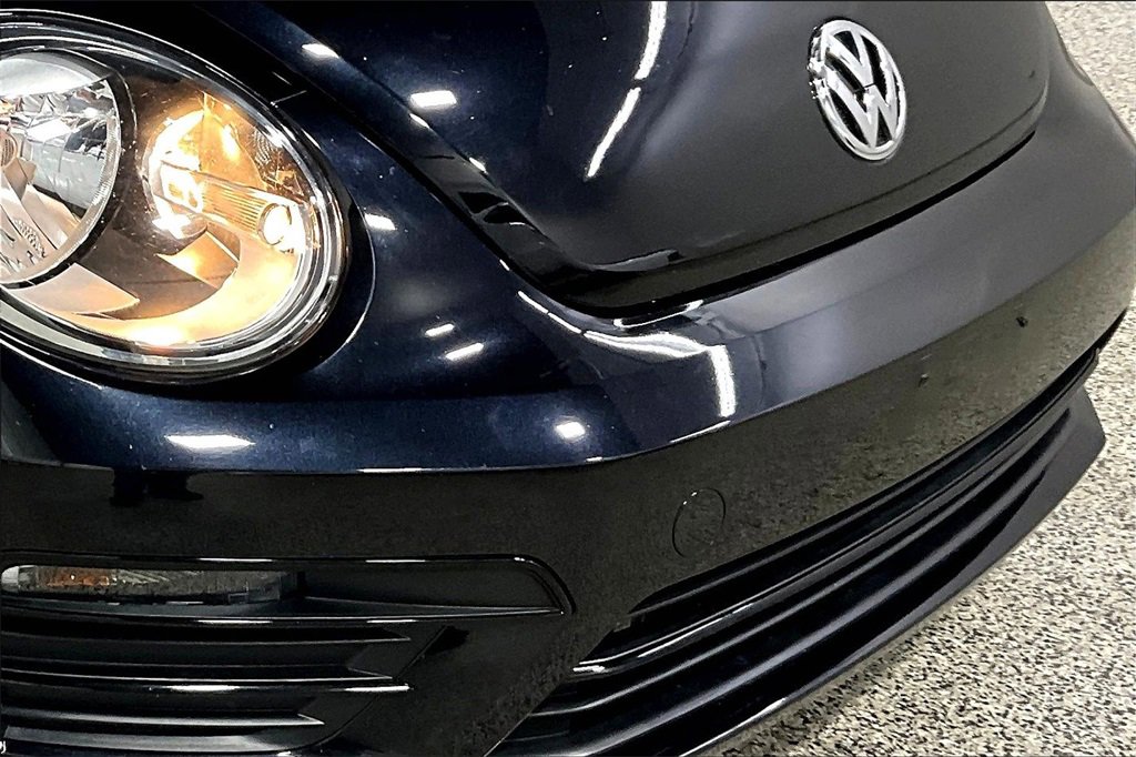 Used 2019 Volkswagen Beetle 2.0T S image 30