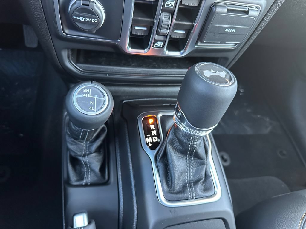 New 2025 Jeep Wrangler Unlimited Sahara AWD/4WD image 21