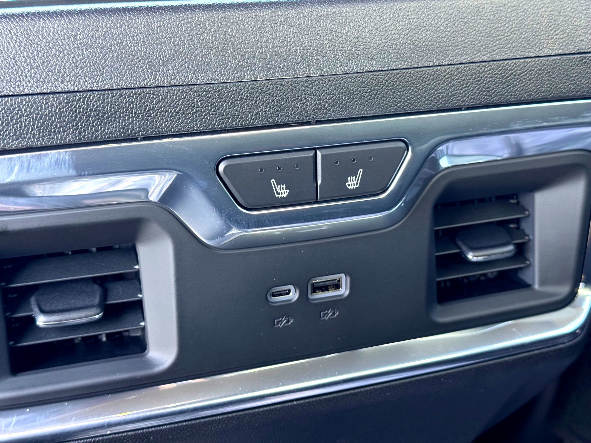 New 2026 Chevrolet Silverado 2500 LTZ w/ Trail Boss Package image 25