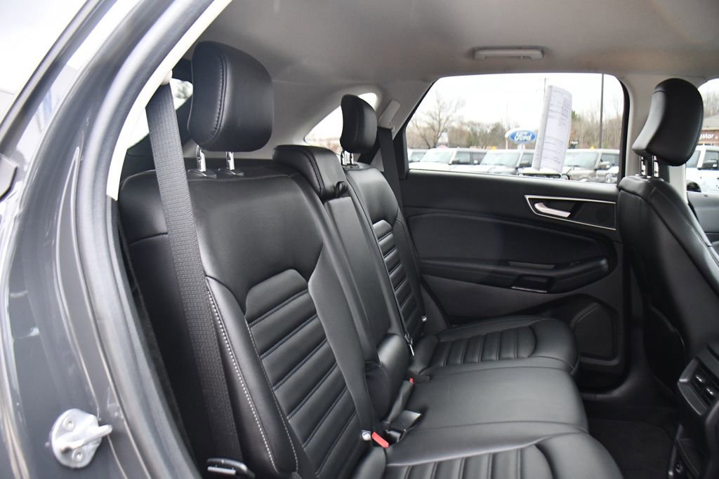 Used 2021 Ford Edge SEL w/ Convenience Package image 17