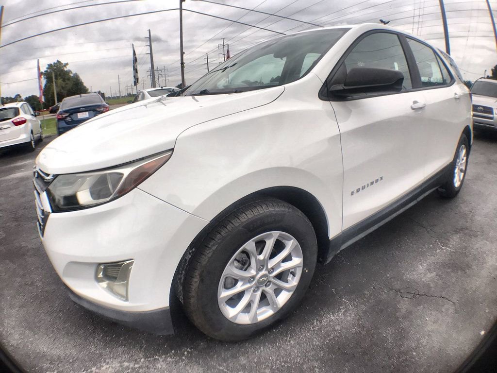 Used 2021 Chevrolet Equinox LS image 1