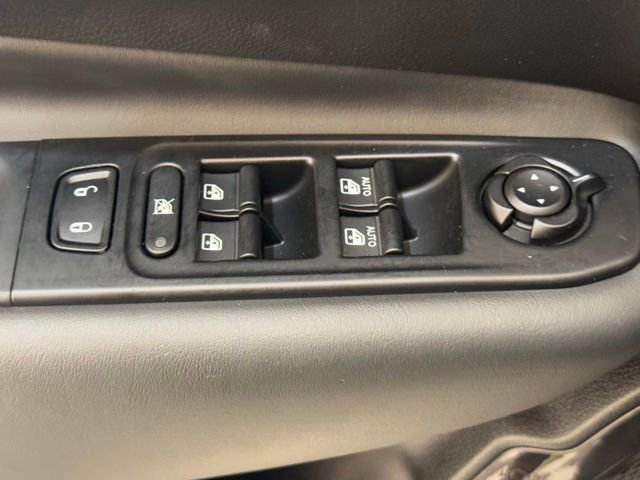 Used 2019 Jeep Renegade Altitude w/ Quick Order Package 22M image 31