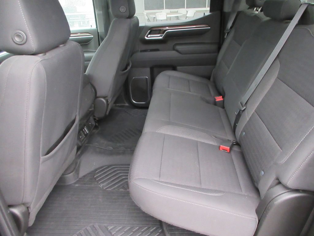 Certified 2022 Chevrolet Silverado 1500 RST AWD/4WD image 16