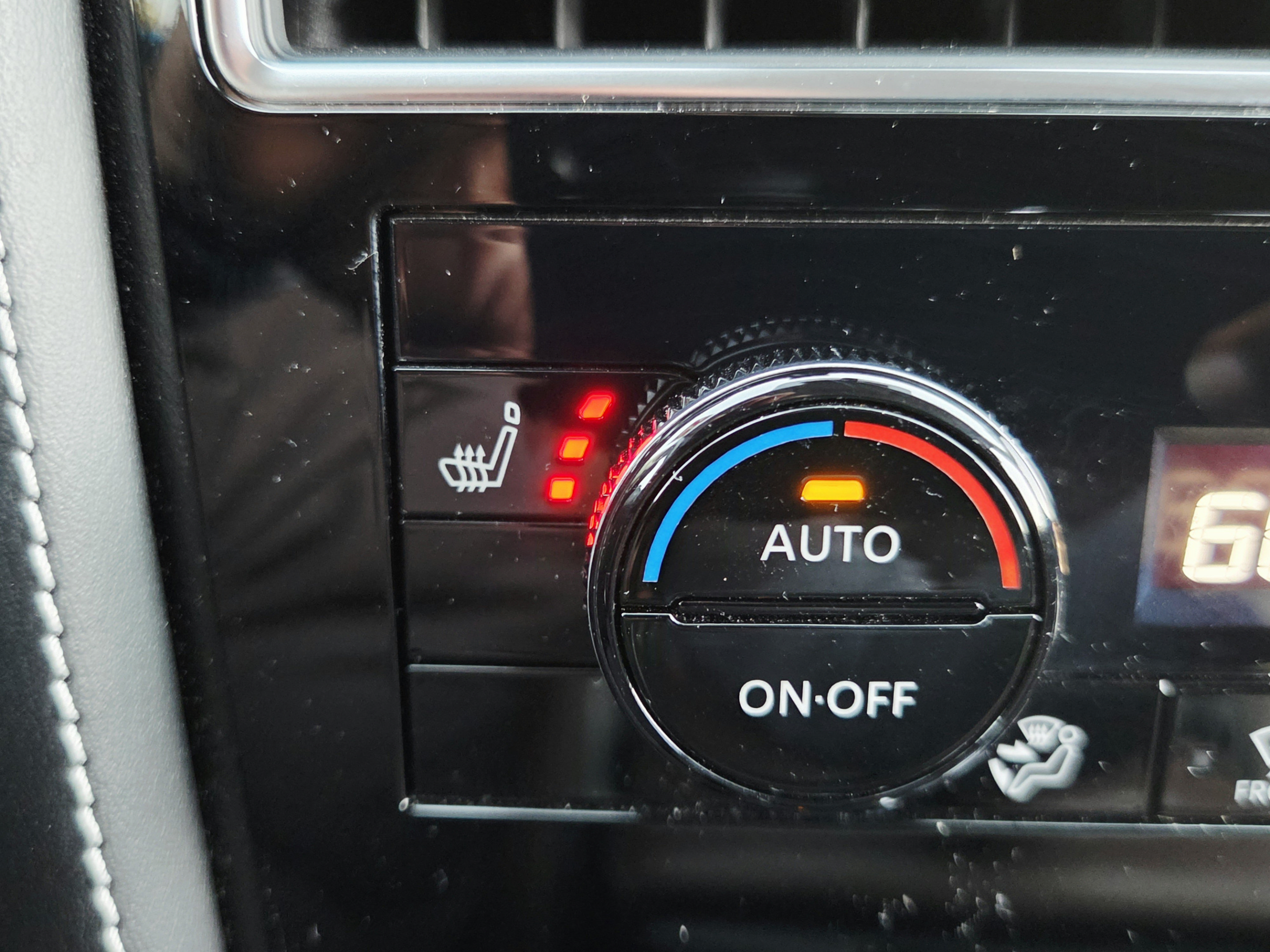 Used 2023 INFINITI QX80 4WD image 24