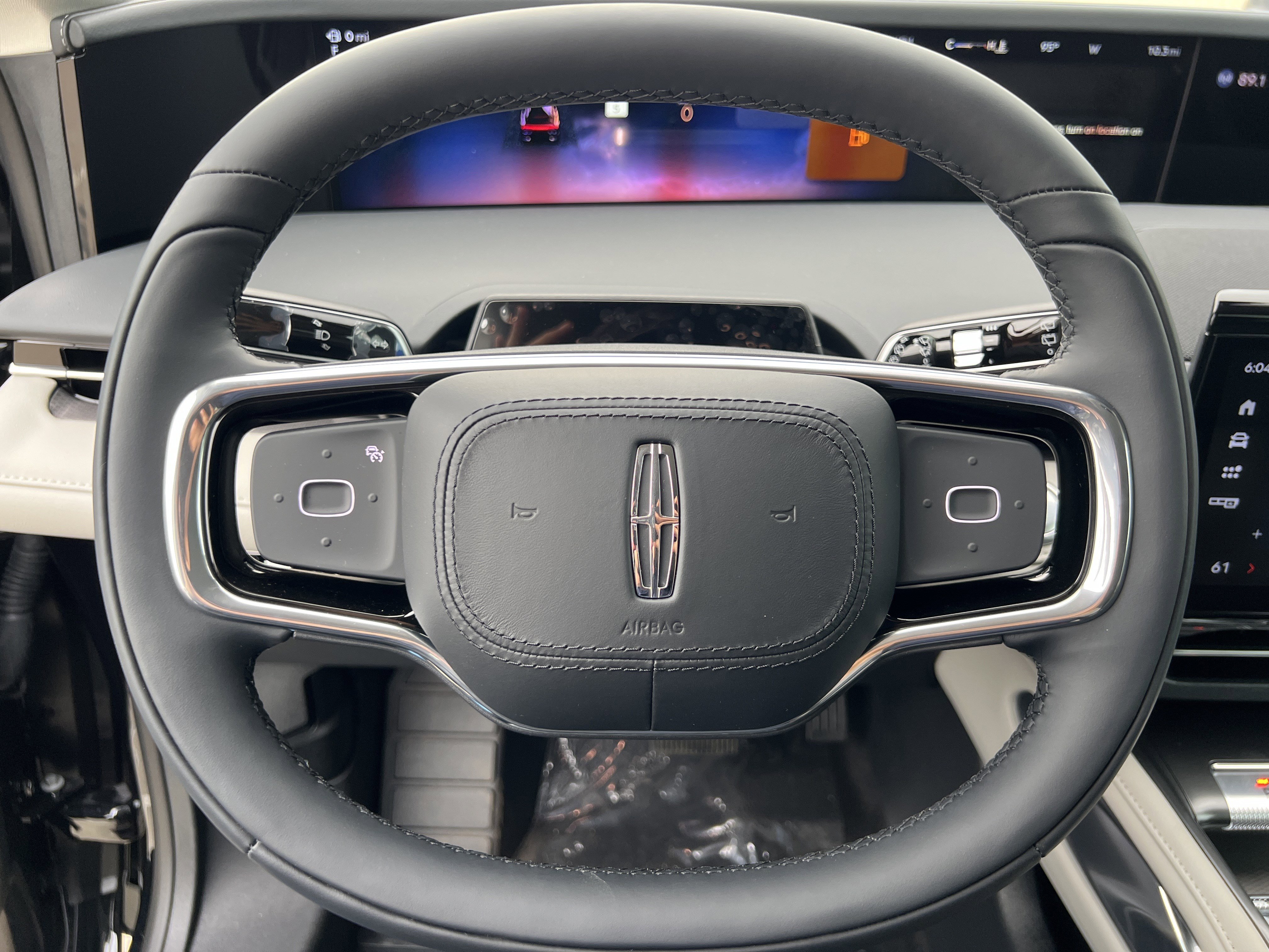 New 2025 Lincoln Nautilus Premier image 17