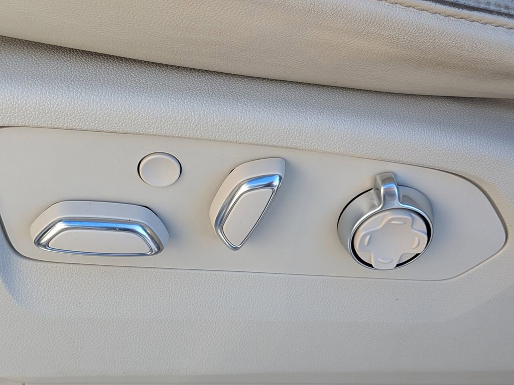 Used 2023 Cadillac Escalade Premium Luxury Platinum w/ LPO, Radiant Package image 23