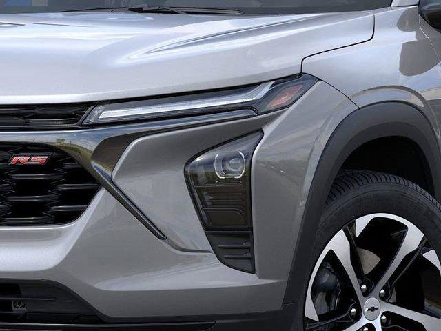 New 2025 Chevrolet Trax RS w/ Sunroof Package image 10