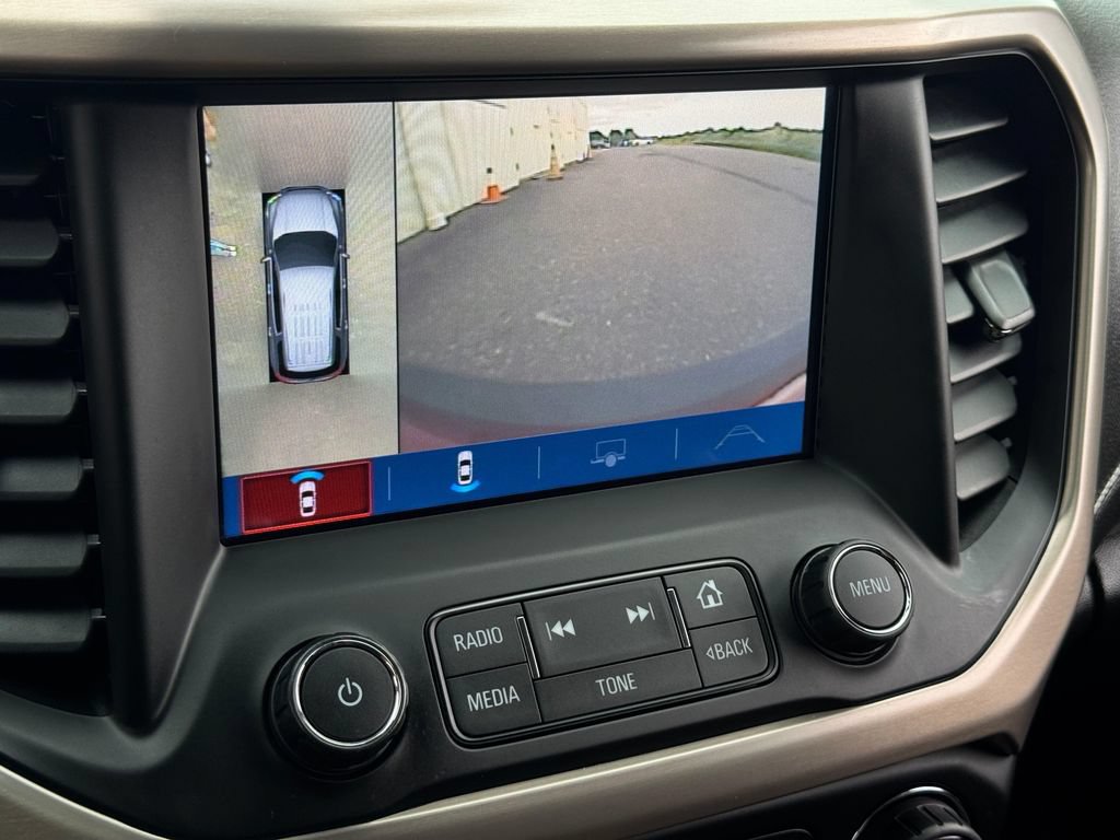 Used 2017 GMC Acadia Denali w/ Technology Package AWD/4WD image 19