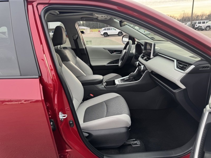 New 2025 Toyota RAV4 XLE image 32
