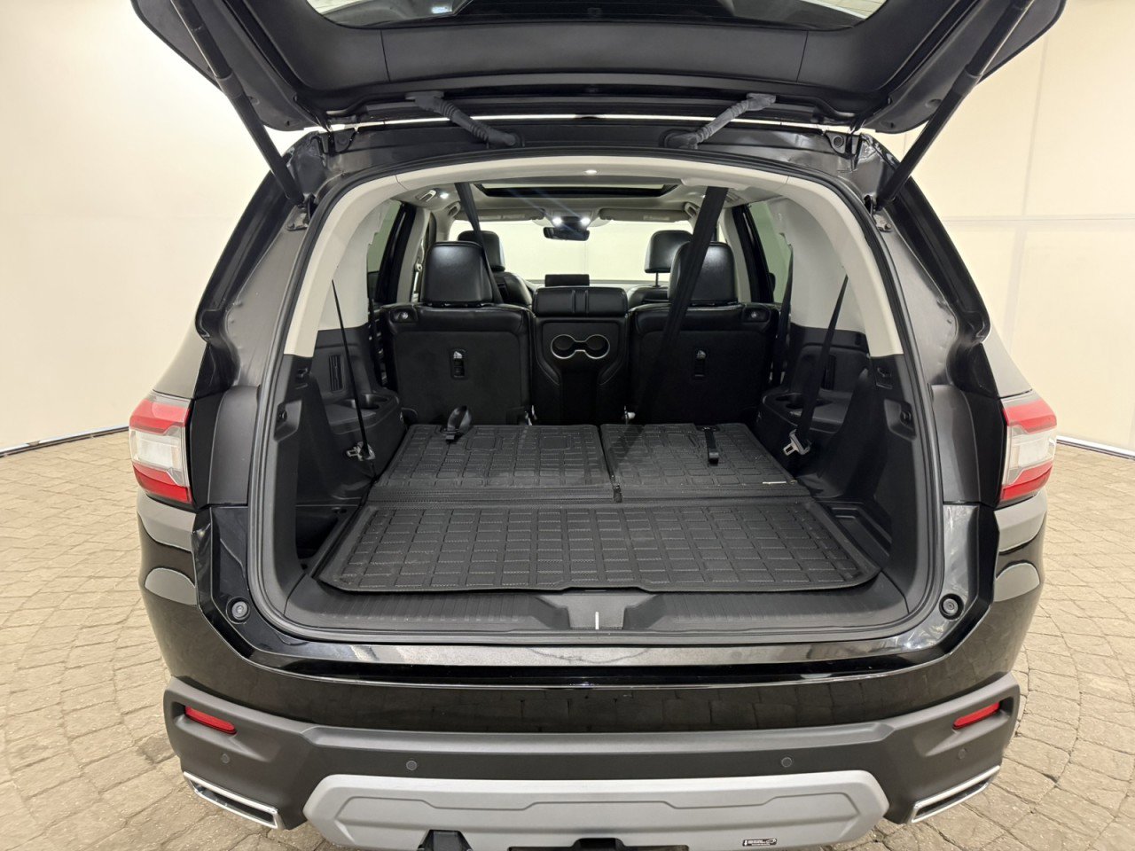 Used 2023 Honda Pilot Elite image 9