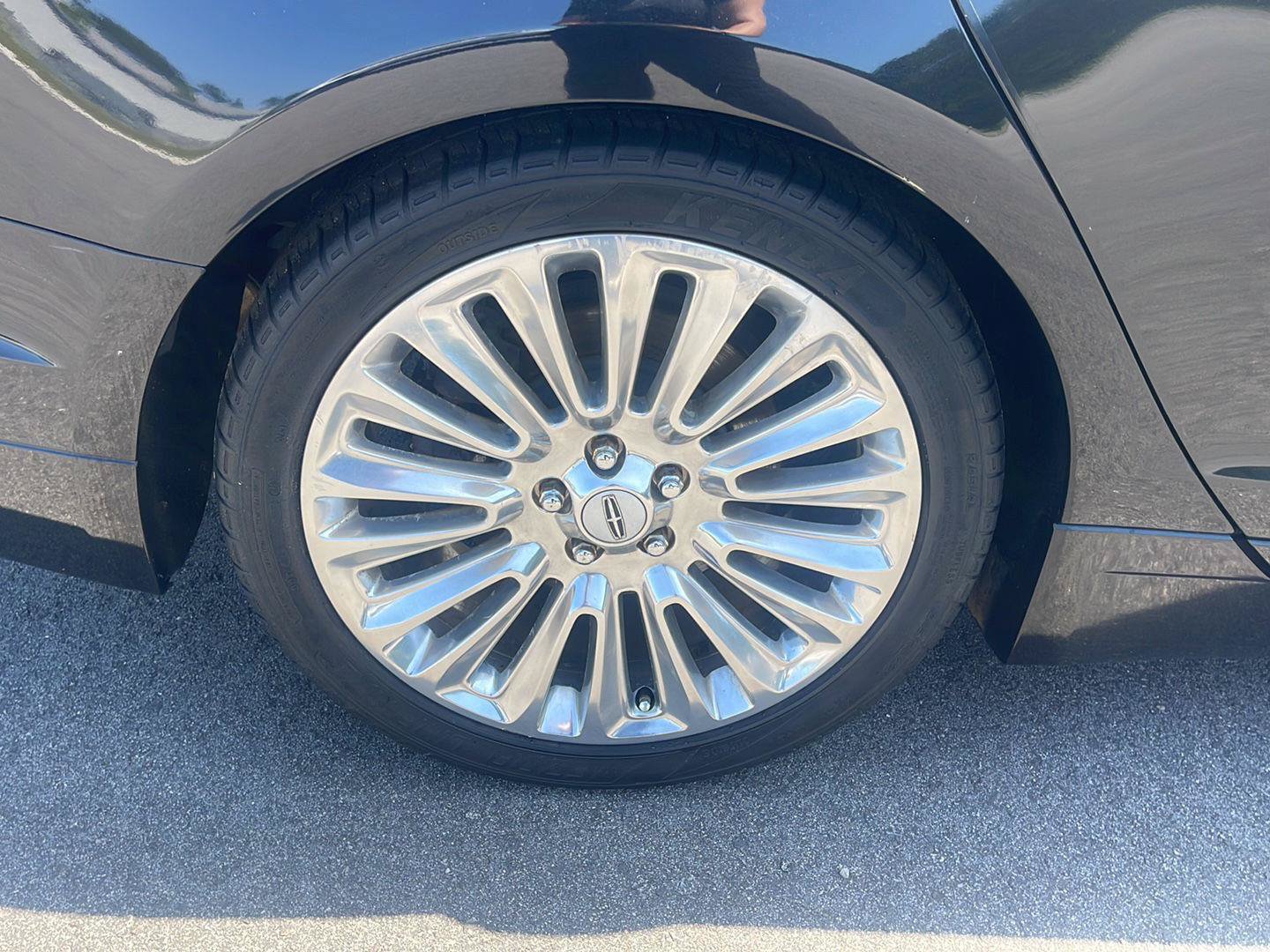 Used 2013 Lincoln MKZ FWD image 10