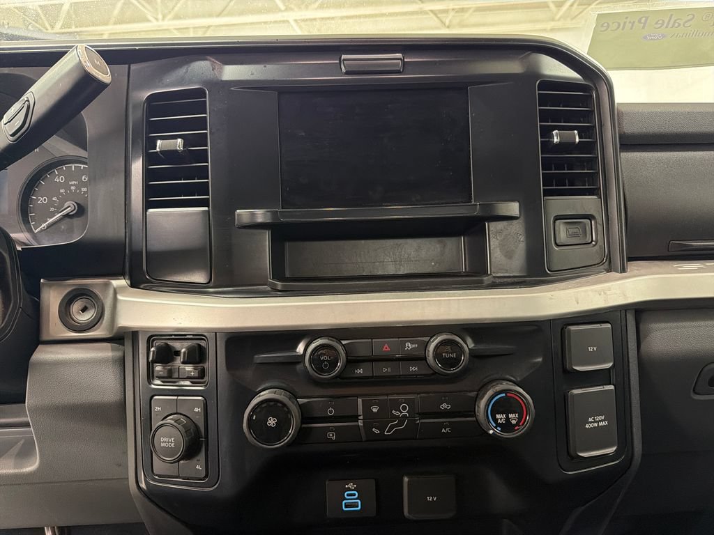 Used 2025 Ford F250 XLT AWD/4WD image 21