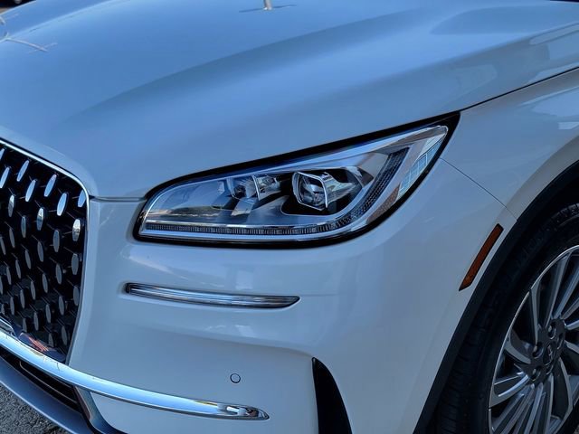 Used 2023 Lincoln Corsair Reserve w/ Equipment Group 201A image 11