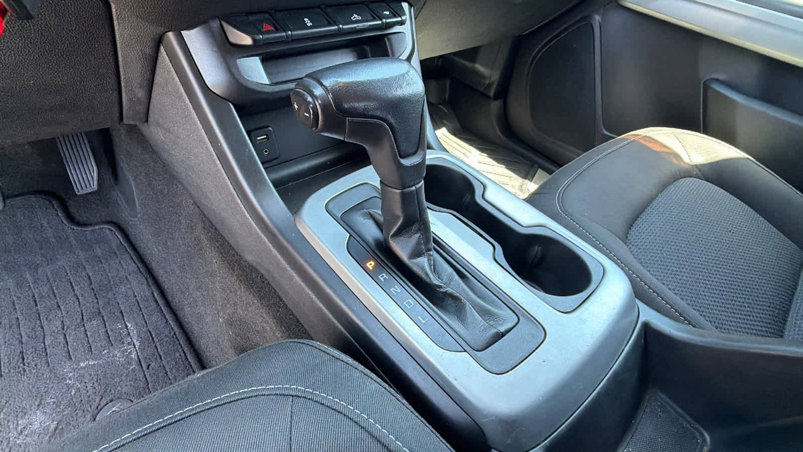 Used 2017 Chevrolet Colorado LT w/ LT Convenience Package RWD image 13