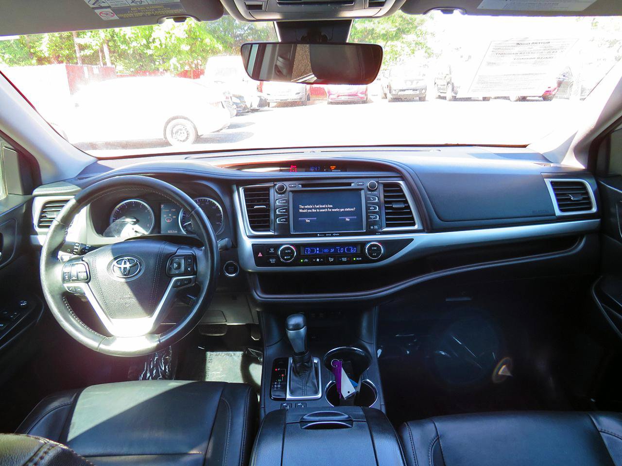 Used 2018 Toyota Highlander XLE FWD image 24