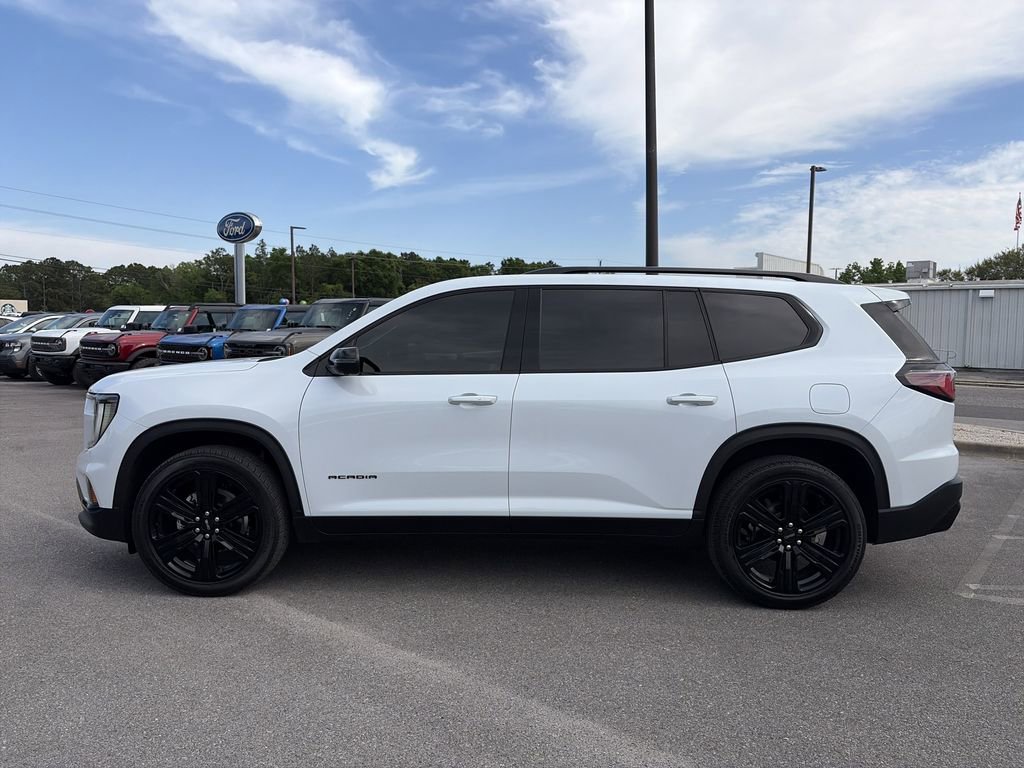 Used 2026 GMC Acadia Elevation w/ Black Edition image 4