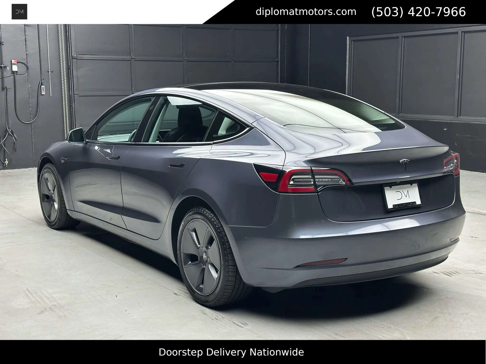 Used 2023 Tesla Model 3 Standard Range image 4