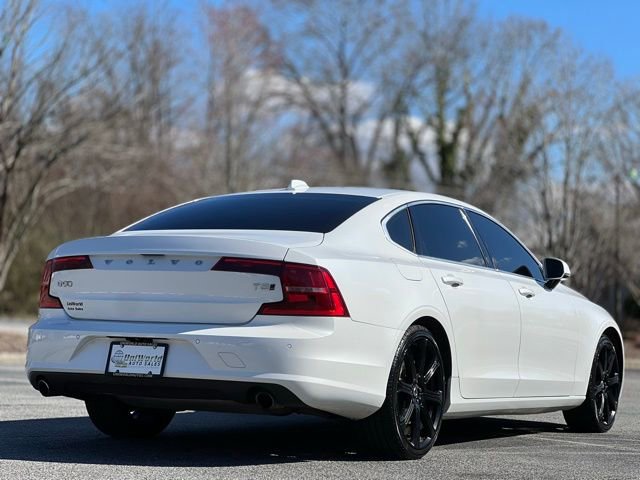 Used 2018 Volvo S90 T5 Momentum w/ Protection Package AWD/4WD image 5