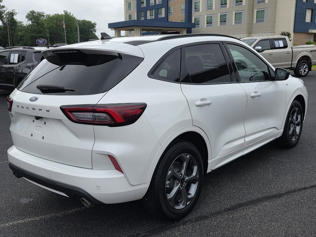 Used 2024 Ford Escape ST-Line w/ Tech Pack #1 image 3