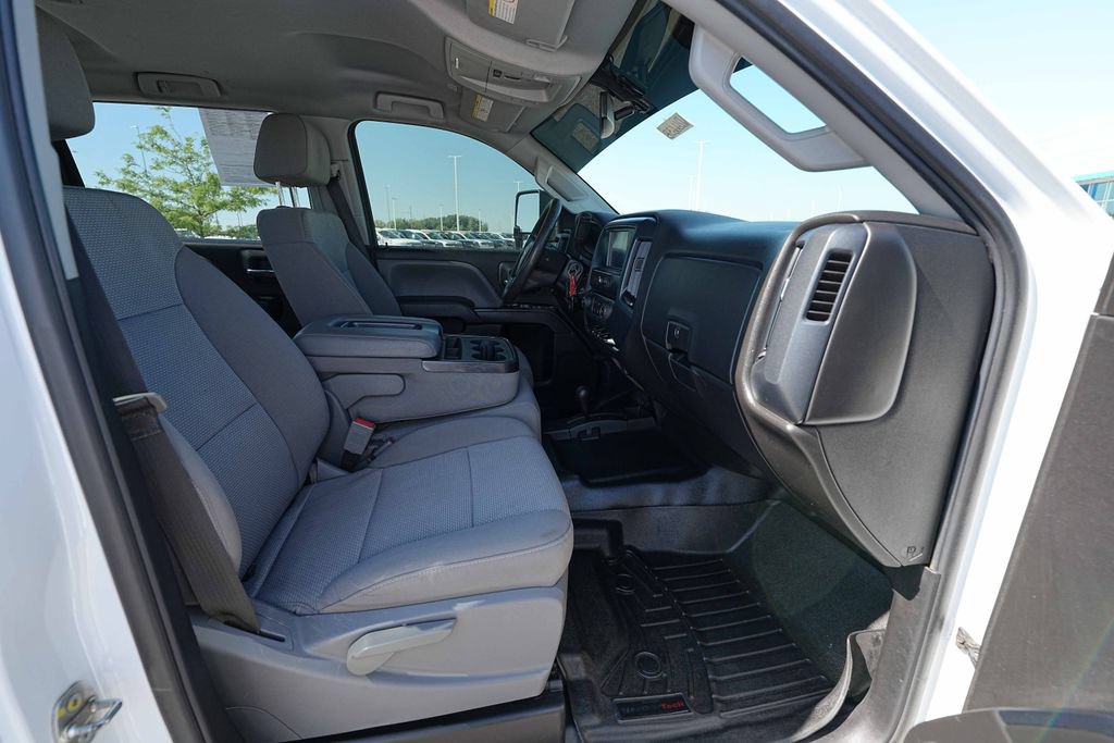 Used 2018 Chevrolet Silverado 3500 W/T w/ WT Convenience Package AWD/4WD image 19