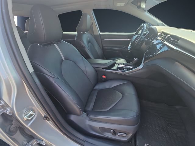 Used 2020 Toyota Camry XSE w/ Navigation Package FWD image 15