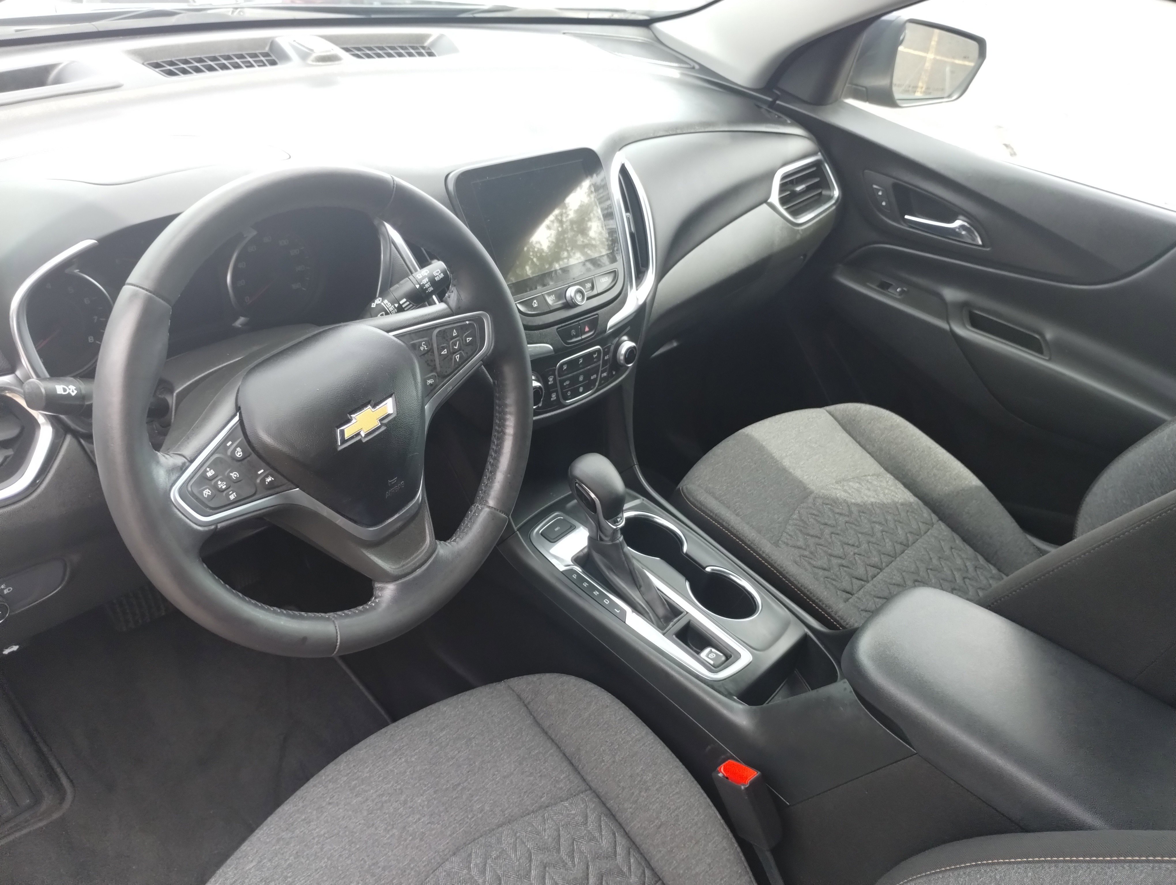 Used 2022 Chevrolet Equinox LT image 9