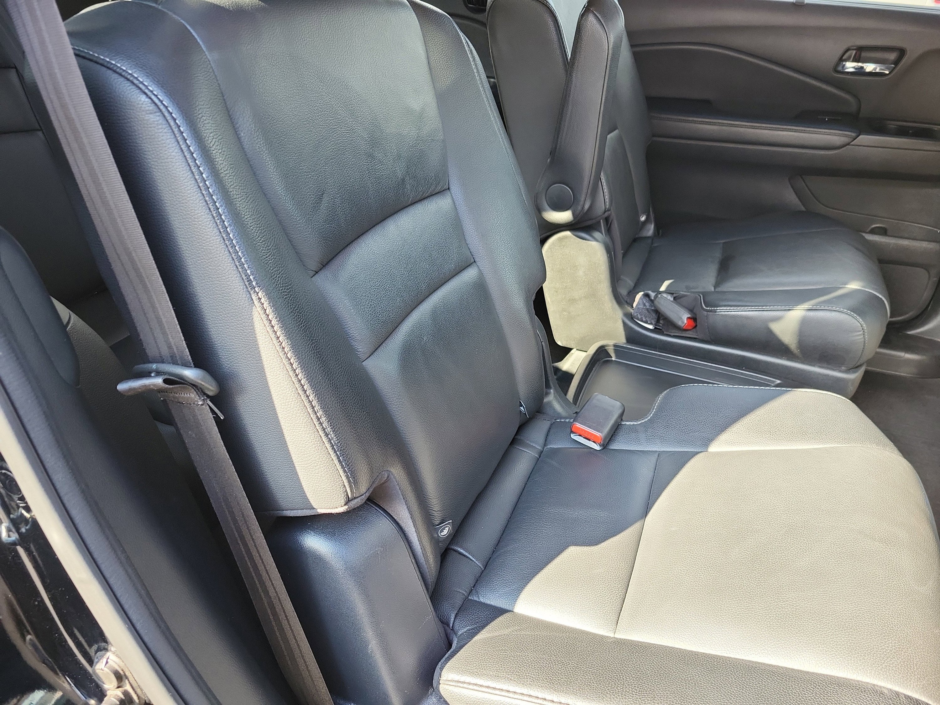 Used 2022 Honda Pilot Touring image 13