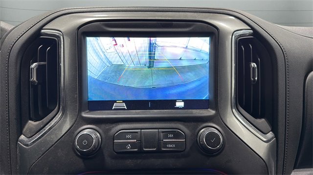 Used 2021 Chevrolet Silverado 1500 LT image 10