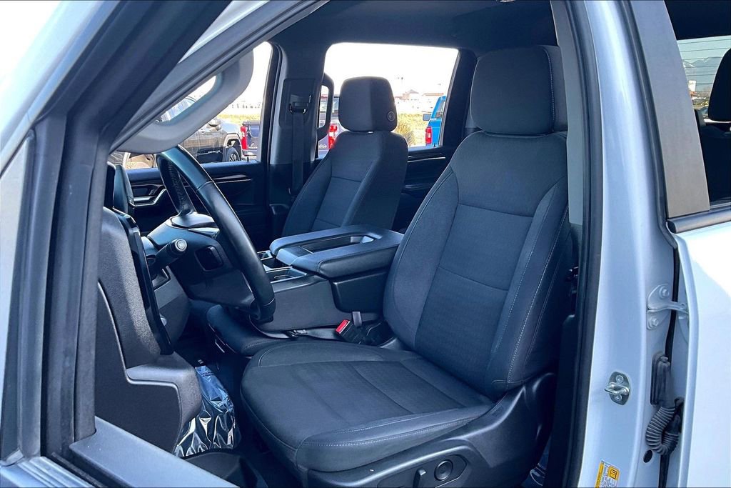 Used 2024 Chevrolet Silverado 3500 LT w/ Convenience Package image 26