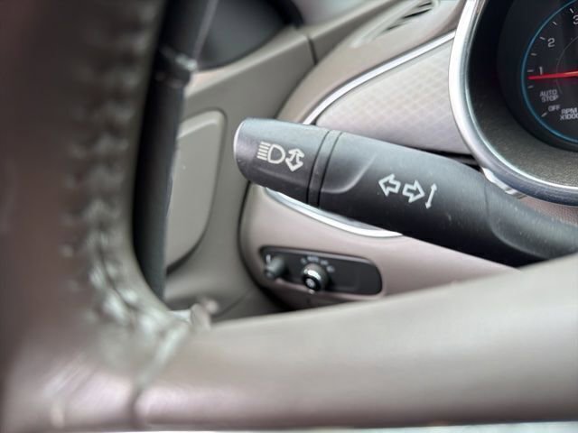 Used 2016 Chevrolet Malibu LT FWD image 10