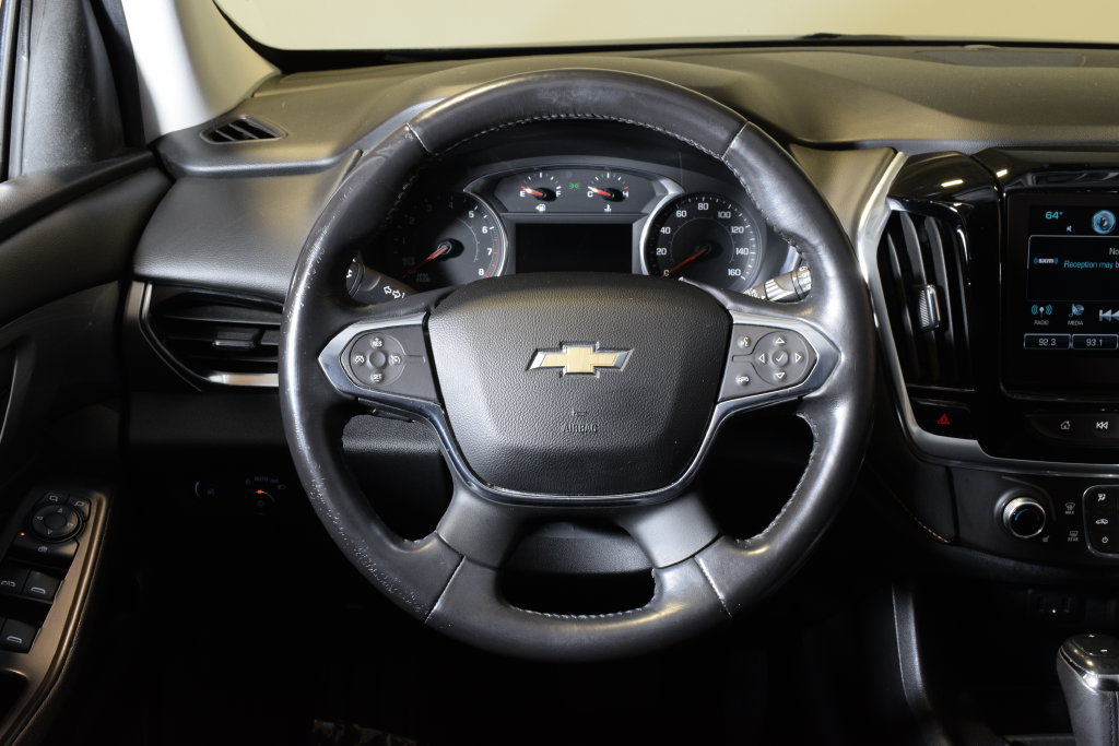 Used 2018 Chevrolet Traverse LT FWD image 18