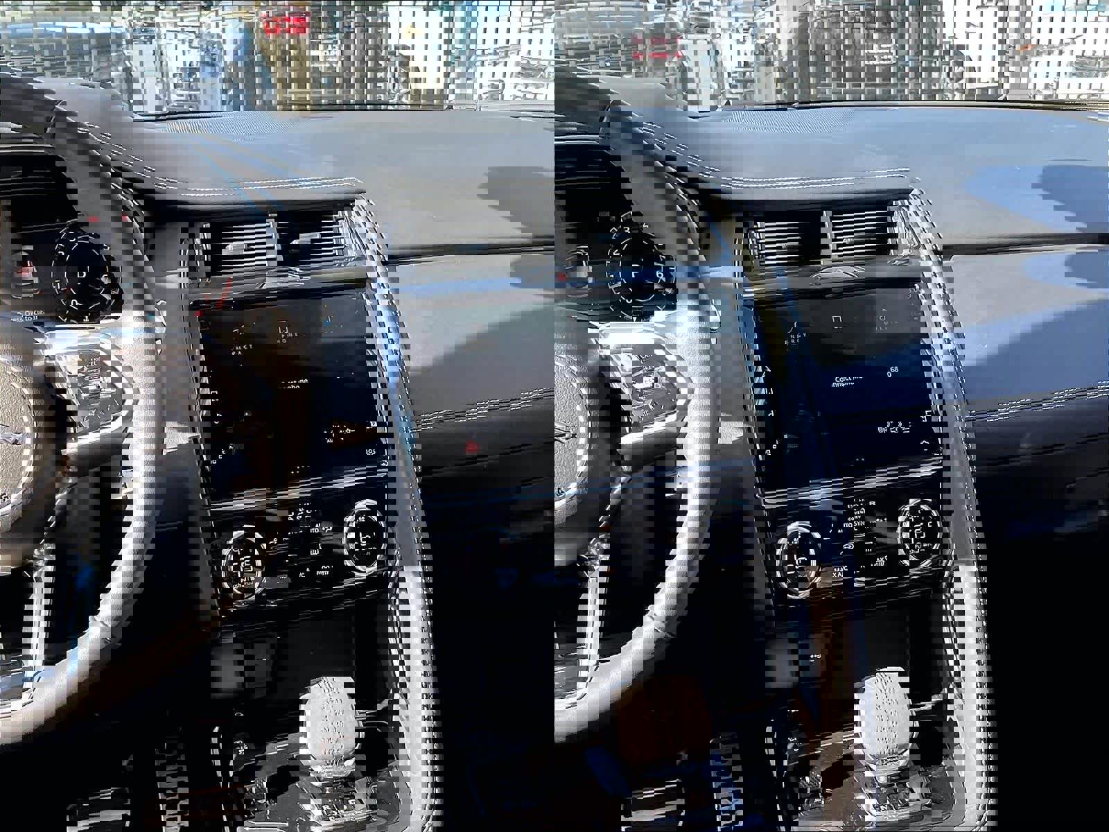 Used 2024 Jaguar E-PACE R-Dynamic SE image 8