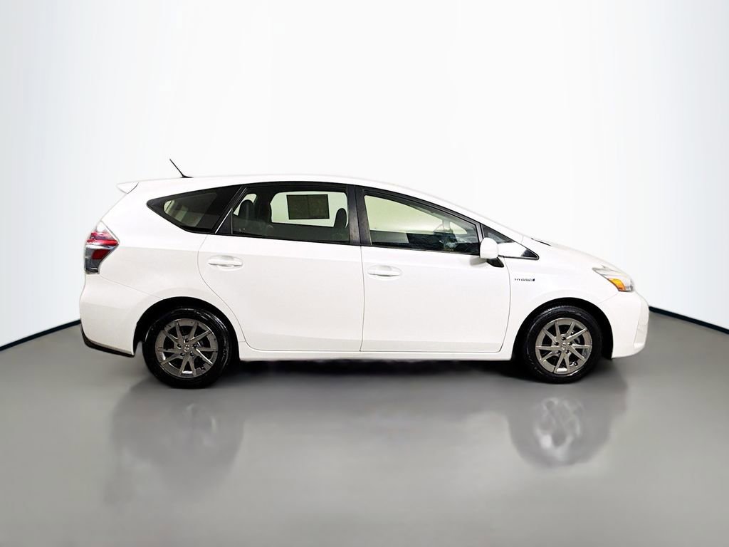 Used 2016 Toyota Prius V Four image 8