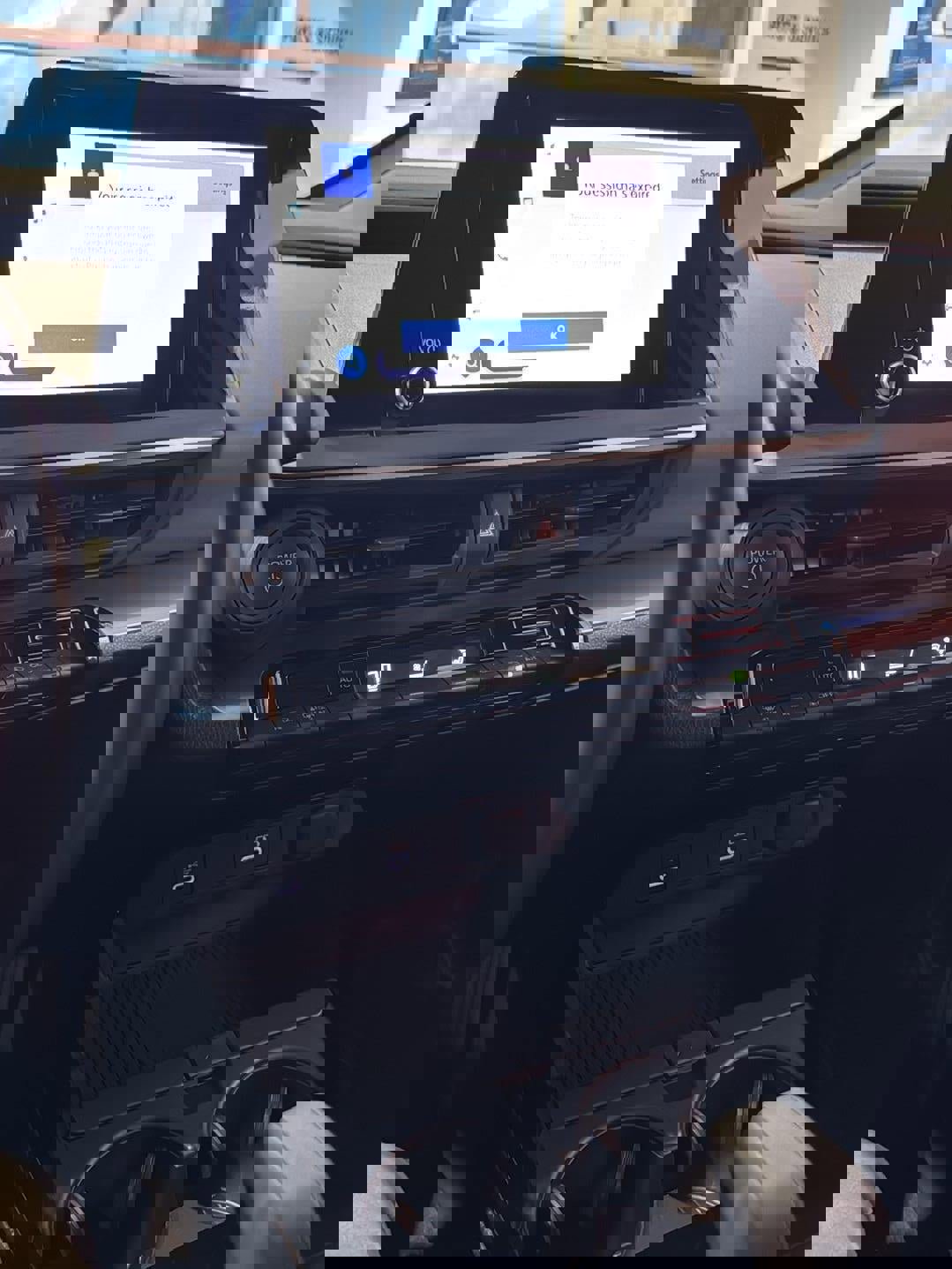 Used 2024 Toyota Prius LE image 16