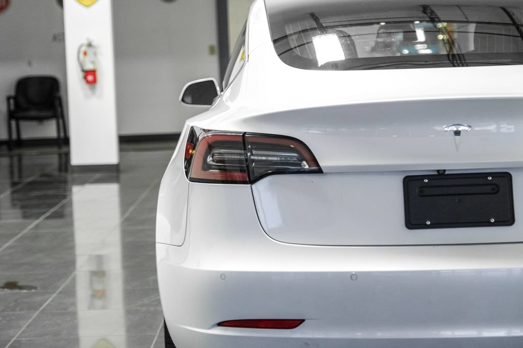 Used 2019 Tesla Model 3 Long Range RWD image 40