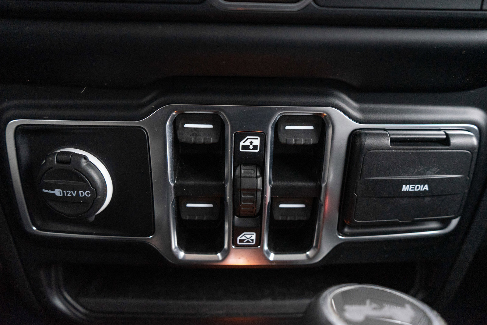 Used 2021 Jeep Wrangler Unlimited Sahara image 20