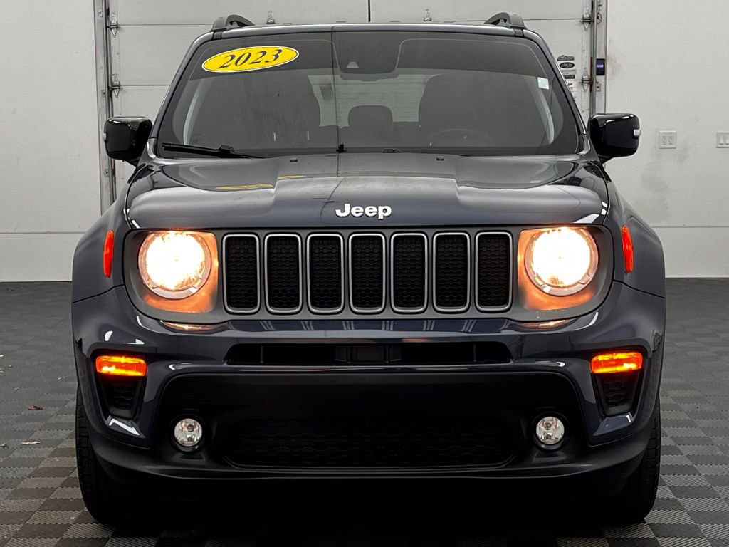 Used 2023 Jeep Renegade Limited image 13