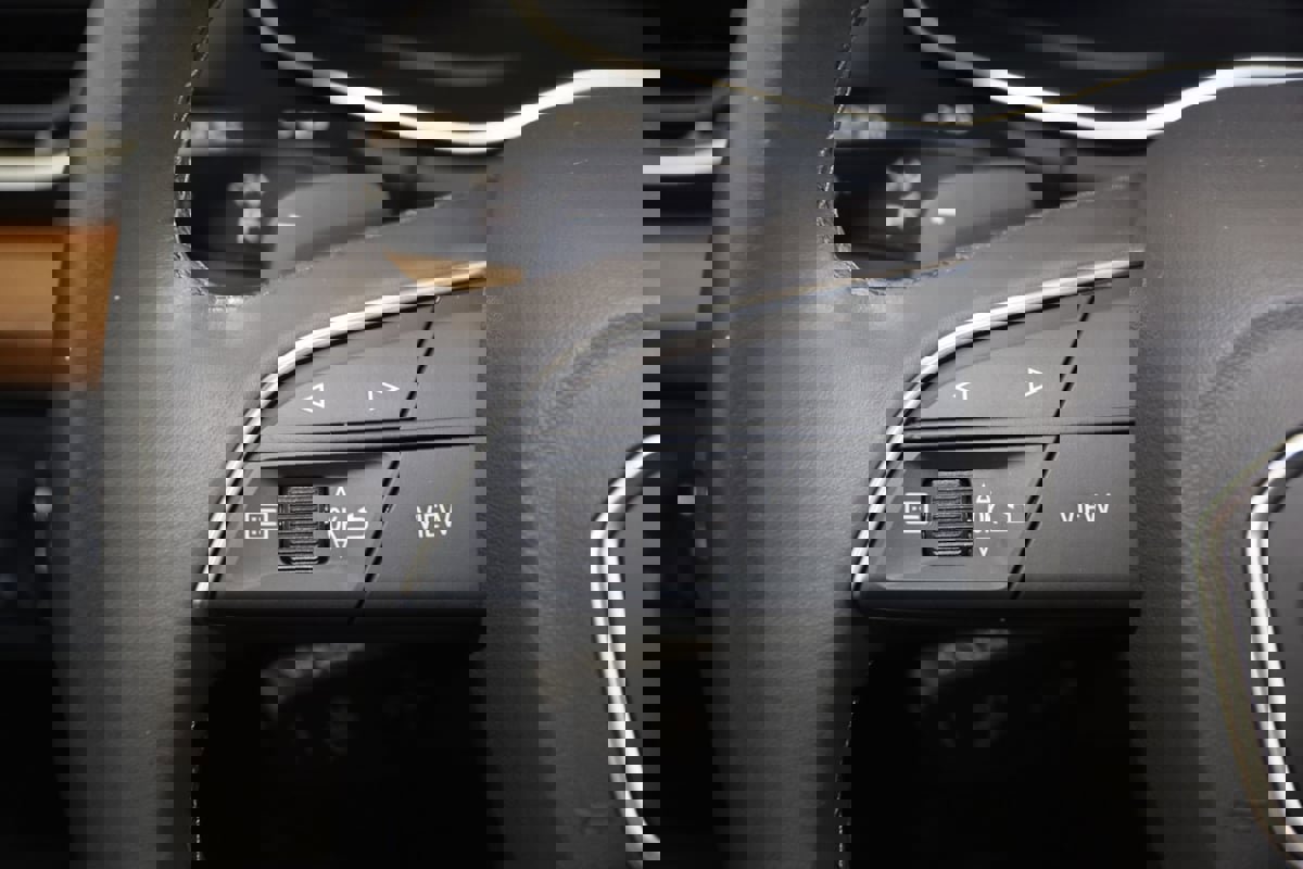 Used 2024 Audi Q5 e Premium Plus w/ Premium Plus Package image 36