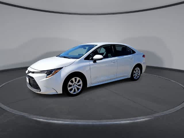Used 2024 Toyota Corolla LE FWD image 4
