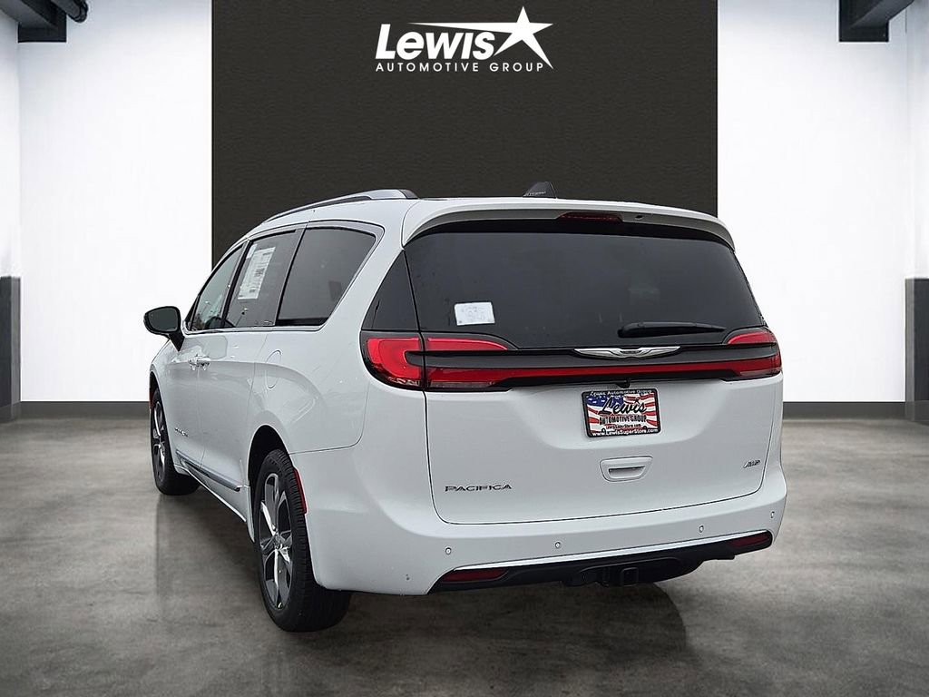 New 2026 Chrysler Pacifica Pinnacle w/ Trailer Tow Group image 3