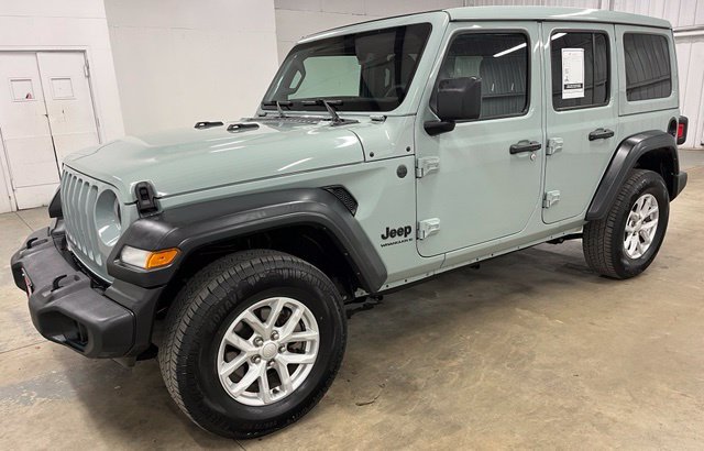 Used 2023 Jeep Wrangler Unlimited Sport w/ Sun And Sound Package AWD/4WD image 3